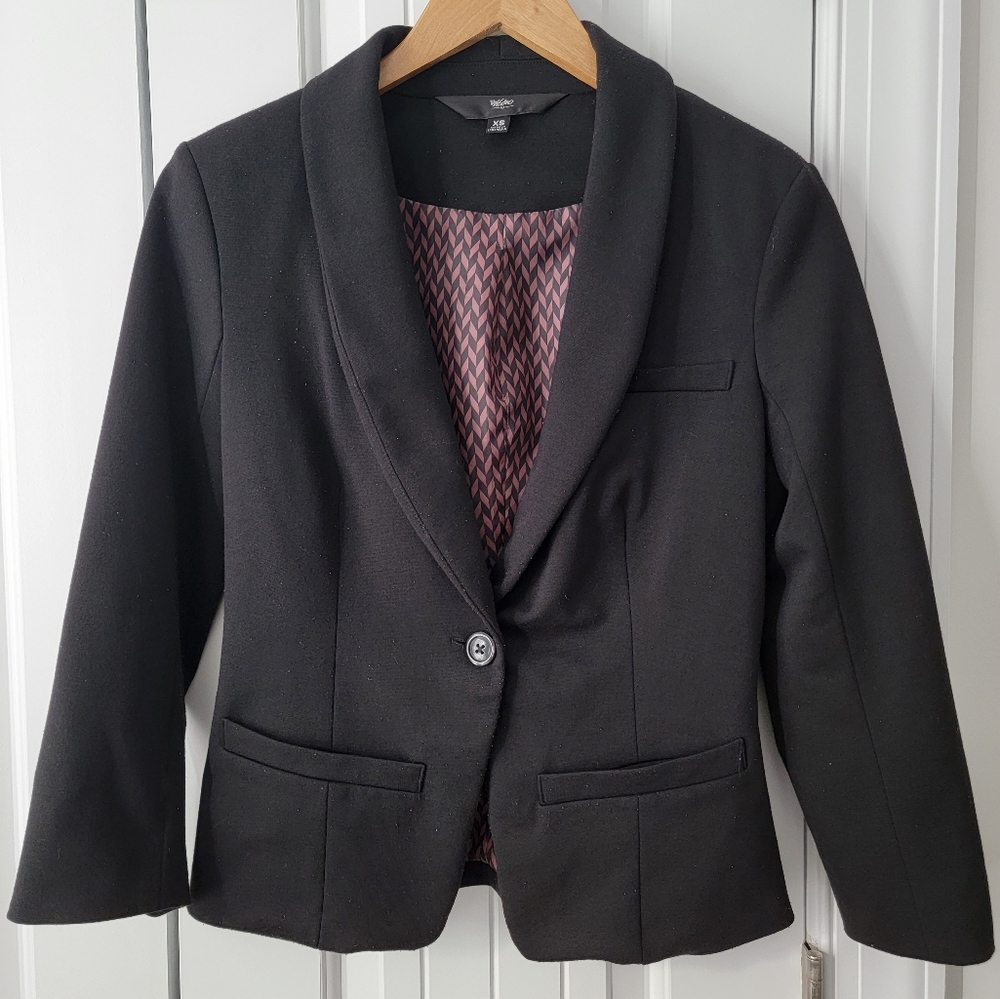 Black Blazer